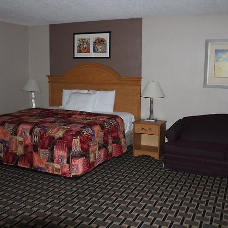 Coratel Inn And Suites Maple Grove Habitación foto