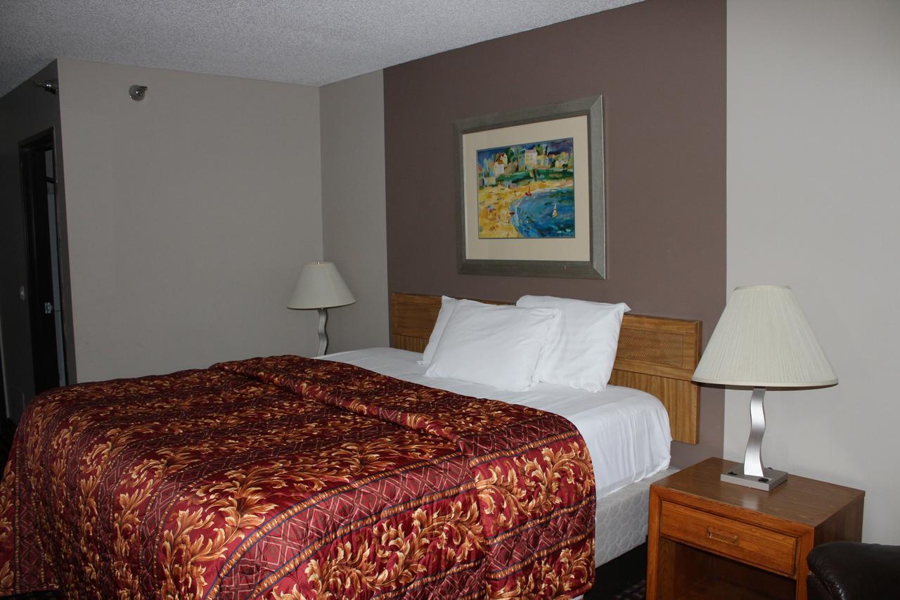 Coratel Inn And Suites Maple Grove Exterior foto